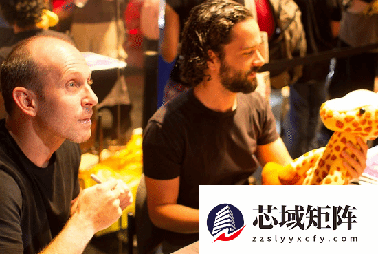 斯特拉利新作拒用AI：坚持手工创作，质疑生成式技术