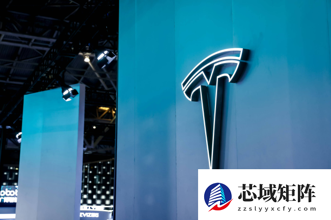 特斯拉交出“极寒”财报：利润暴跌61%，营收创纪录首次负增长！