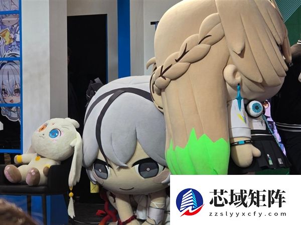 韩国玩家挑战《鸣潮》吉祥物椿：比赛掰手腕没曾想直接骨折！