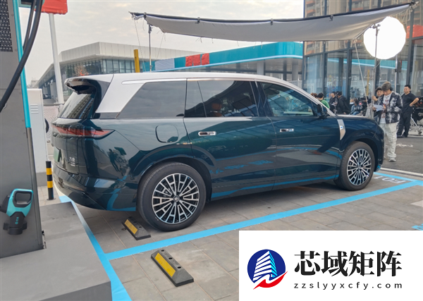 比亚迪大唐无伪实车曝光：车长超5米 零百加速4.9秒