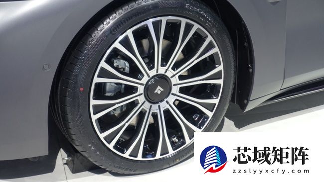 广汽昊铂 A800 广州车展公布内饰，搭载华为乾崑智驾与鸿蒙座舱