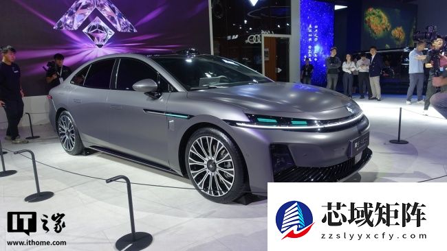 广汽昊铂 A800 广州车展公布内饰，搭载华为乾崑智驾与鸿蒙座舱