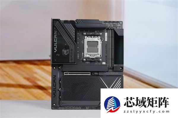 刷新超频记录！七彩虹iGame X870E Vulcan OC V14图赏