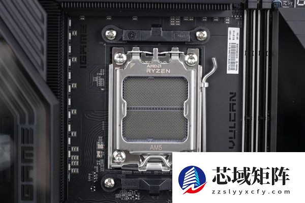 刷新超频记录！七彩虹iGame X870E Vulcan OC V14图赏