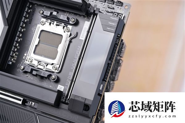 刷新超频记录！七彩虹iGame X870E Vulcan OC V14图赏