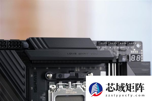 刷新超频记录！七彩虹iGame X870E Vulcan OC V14图赏