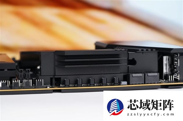 刷新超频记录！七彩虹iGame X870E Vulcan OC V14图赏