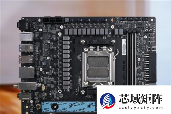 刷新超频记录！七彩虹iGame X870E Vulcan OC V14图赏