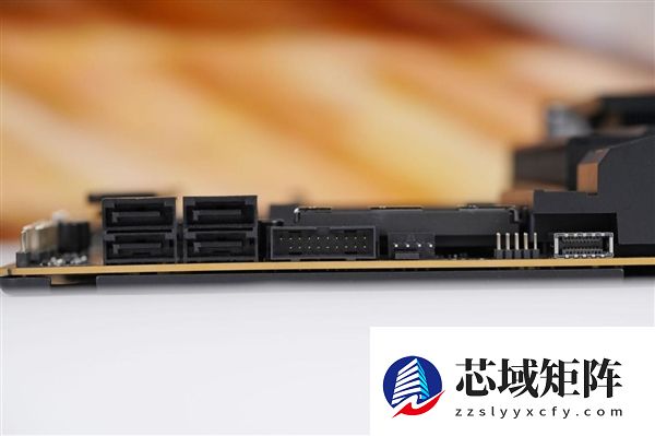刷新超频记录！七彩虹iGame X870E Vulcan OC V14图赏
