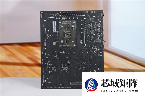 刷新超频记录！七彩虹iGame X870E Vulcan OC V14图赏