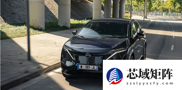 日产给电车装上太阳能板：每天晒晒太阳就能多跑23公里！