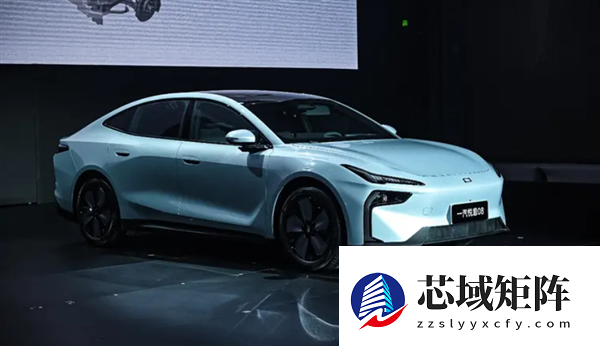 FAW尾标正式上车！一汽悦意08量产车首次亮相：配备星河瀑布动态灯组