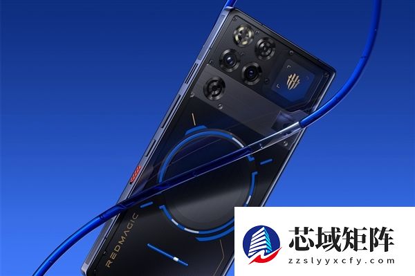 红魔产品经理直呼不理解：加了风扇和肩键就叫Ultra吗