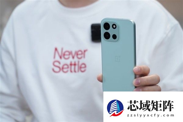 一加Turbo 6官宣：骁龙8s旗舰芯+9000mAh冰川电池+165Hz护眼直屏