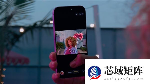 苹果依然引领行业！iPhone 17首发方形前摄：华为、OPPO已开始探索