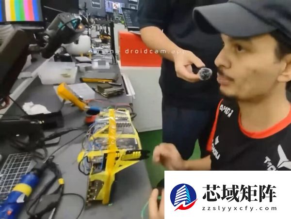 显卡PCB被打个洞还能用！巴西大神神级修复：成功点亮还拿下世界纪录