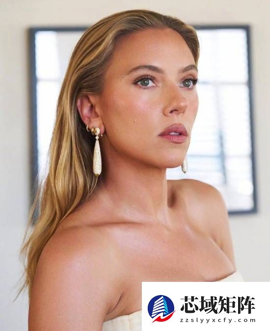 佐伊·索尔达娜票房逼近151亿，距影史榜首仅差1.73亿