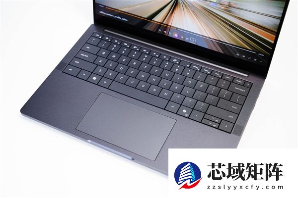 双层OLED触控屏观感惊艳 戴尔Pro 14 Premium上手