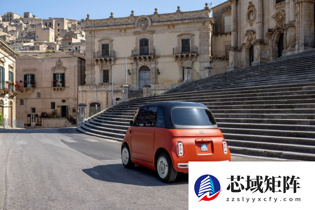 菲亚特推出新款纯电代步小车 Topolino：红色车身，年满 14 岁就能在意大利开