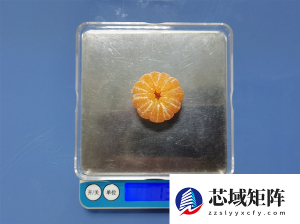 过年狂炫砂糖橘 我妈说我脸黄得像村口大黄狗