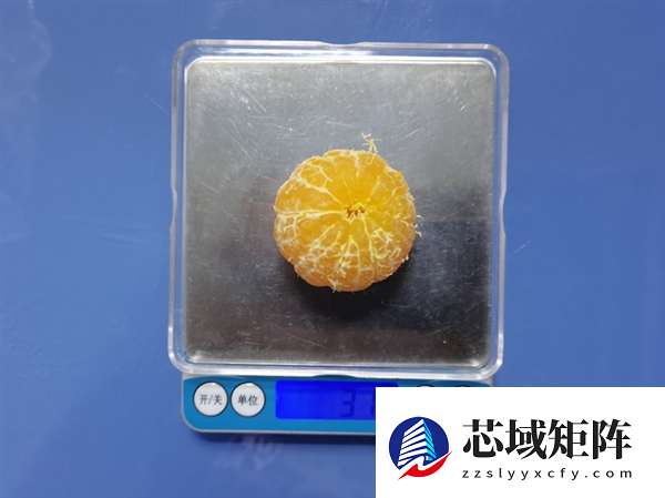 过年狂炫砂糖橘 我妈说我脸黄得像村口大黄狗