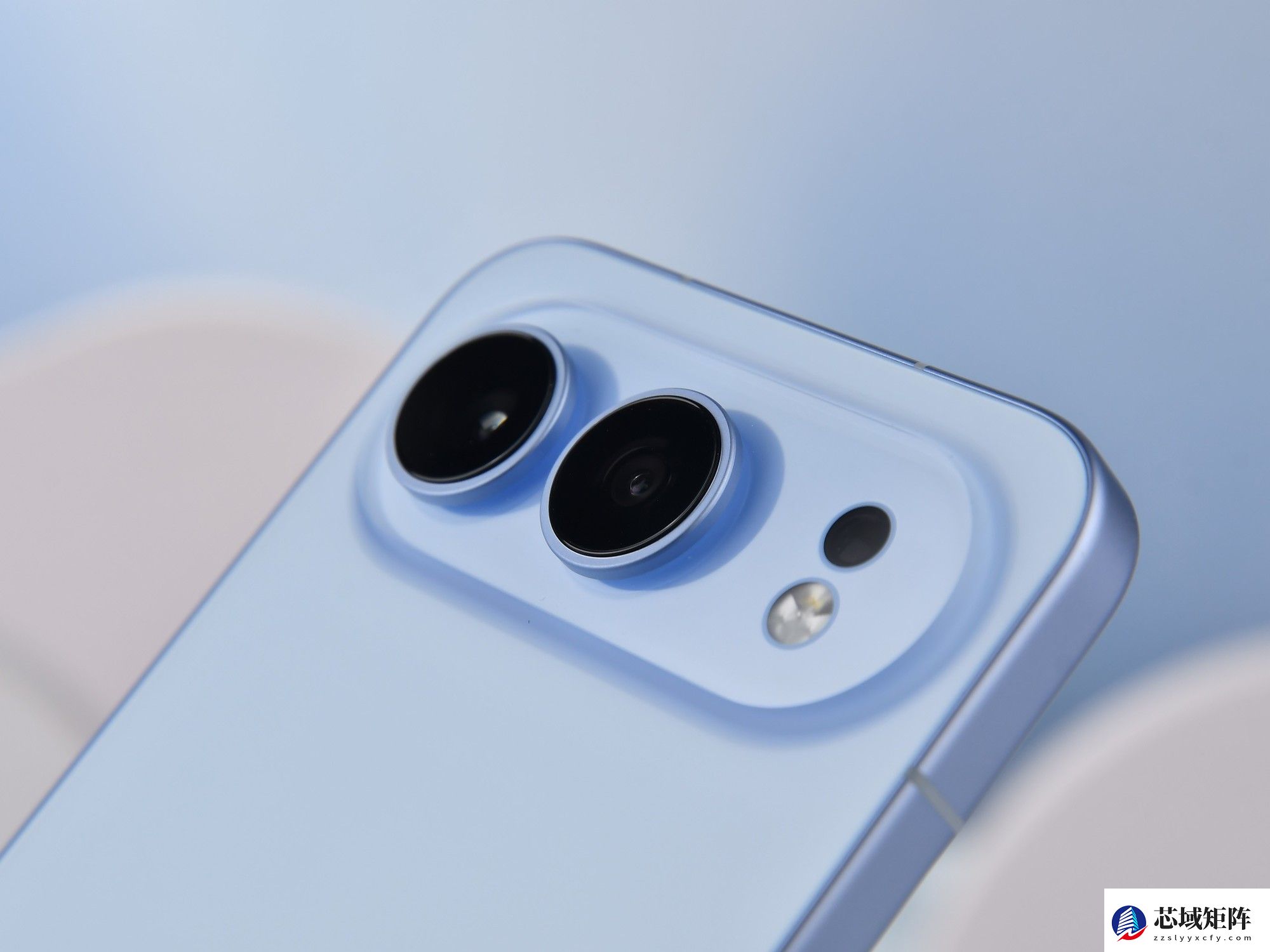 2025年2000元档位最值得买的手机：荣耀500全能出圈