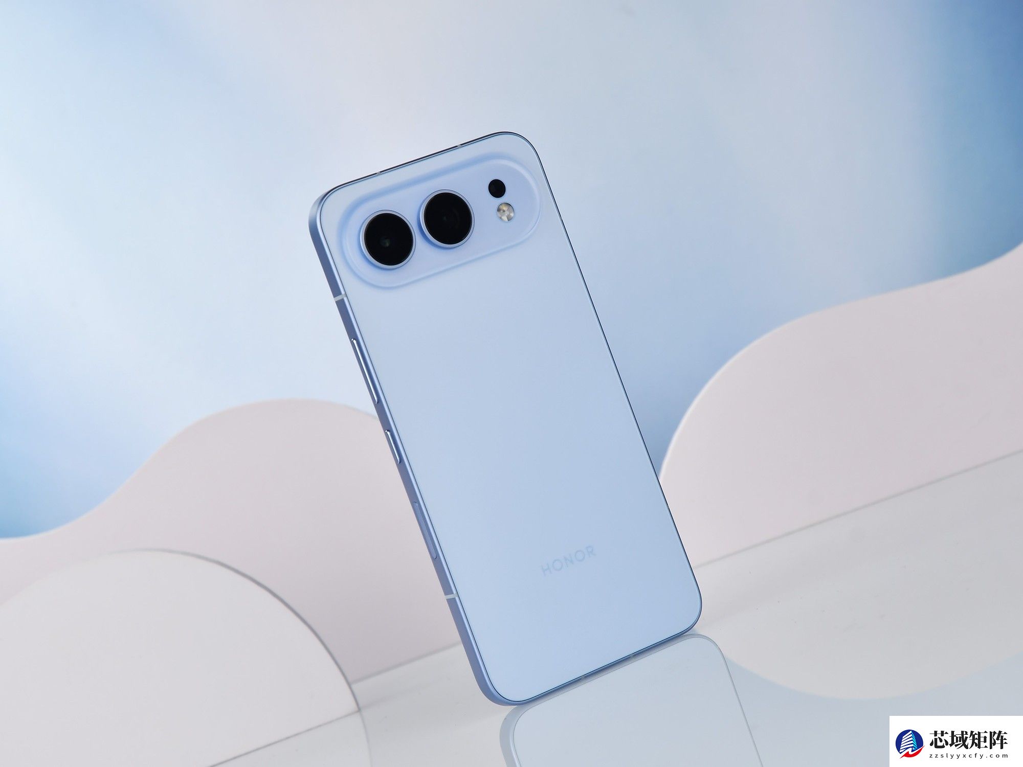 2025年2000元档位最值得买的手机：荣耀500全能出圈