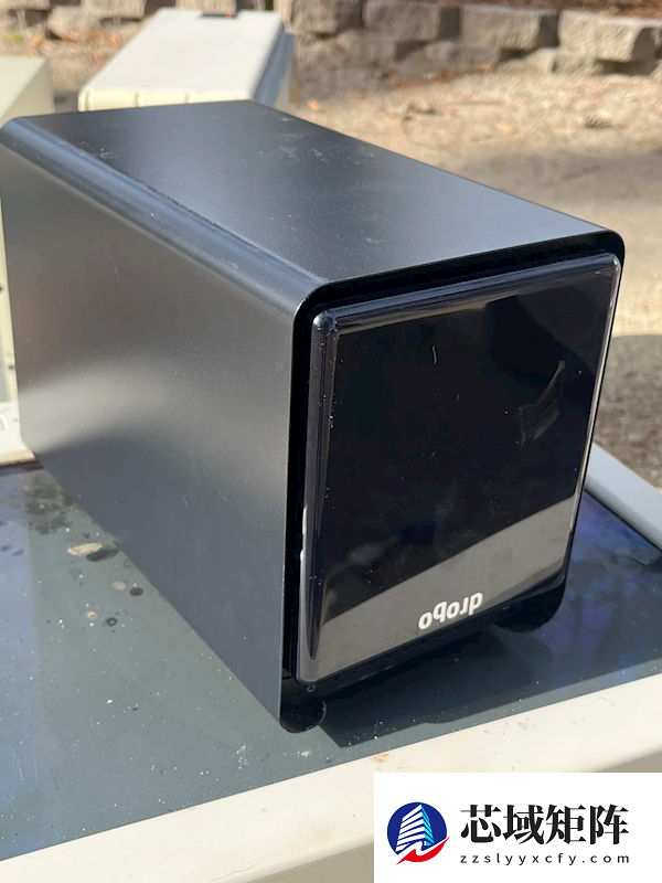 垃圾堆竟捡到完整PC＋NAS！64GB DDR4内存就值5000