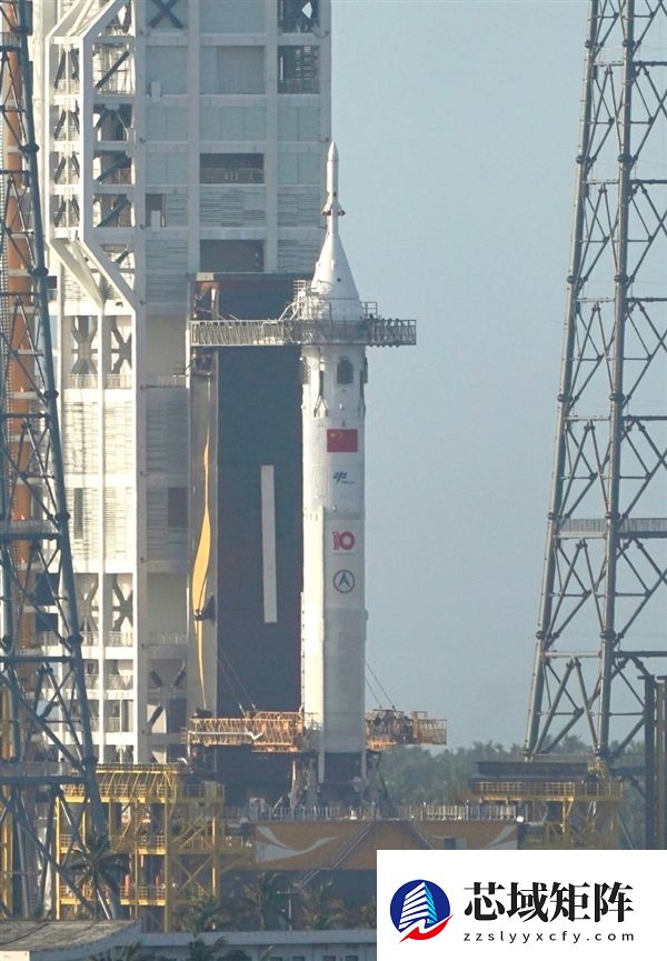 我国载人登月重要进展！长十火箭托举梦舟飞船点火升空