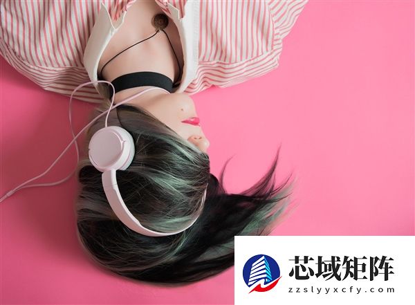 长时间、高音量当心听力受损 医生：常戴耳机应遵循三个“60”原则