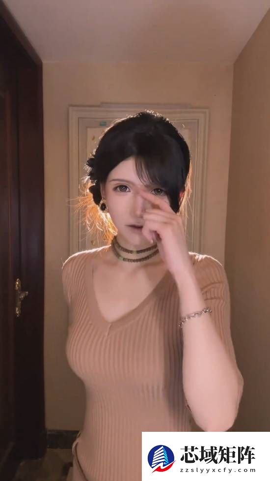 抖音第一蒂法素颜曝光！网友：老天爷赏饭吃