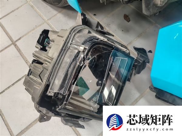 14529元 理想L8更换右前大灯花费曝光：比奥迪便宜多了！