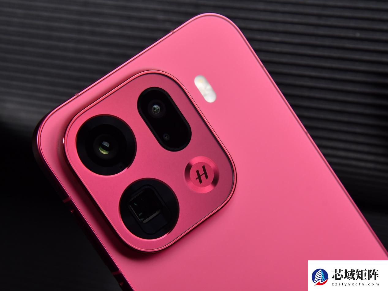 OPPO的2025：AI添翼，脚踏实地