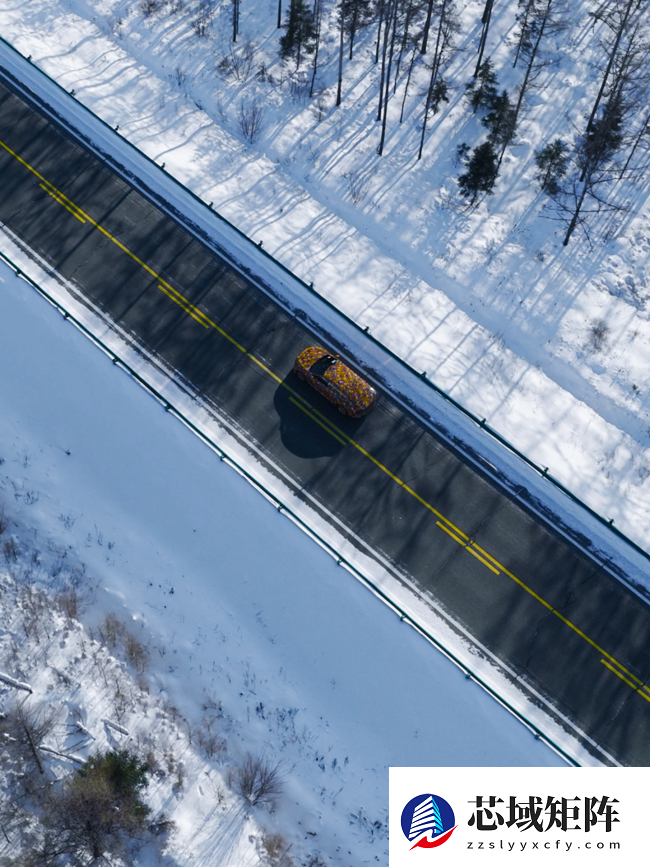 smart 精灵#6 EHD 超级电混冬测谍照公布：奔驰全球原创设计，掀背造型