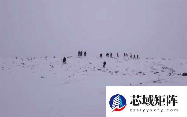 女生徒步失联被找到：用牛粪保温