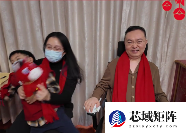 蔡磊一家三口发拜年视频 网友：看着状态有好转 希望奇迹发生