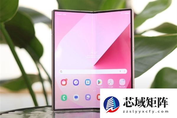 安卓首款阔折叠屏来了！三星打造 剑指苹果iPhone Fold
