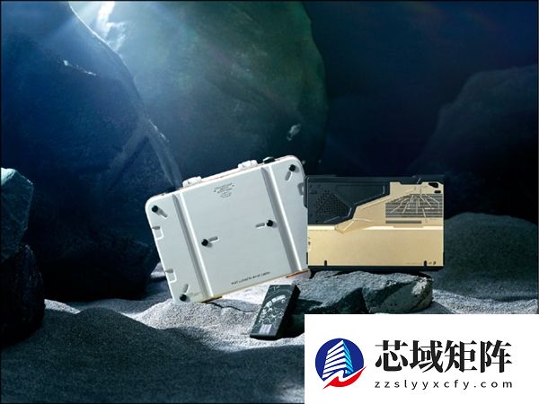 ROG与小岛工作室联名笔记本开启预购：售价近30000元！二合一设计