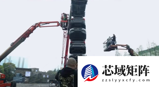 硬刚6.5吨冰壶连续撞击！沃尔沃总裁时隔5年再挑战极寒碰撞